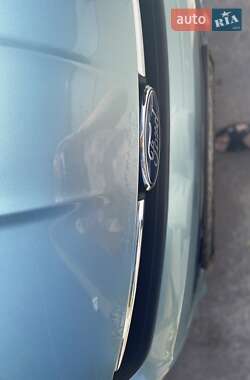 Внедорожник / Кроссовер Ford Escape 2013 в Чернигове