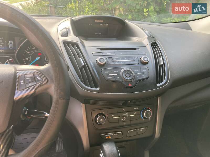 Внедорожник / Кроссовер Ford Escape 2017 в Харькове