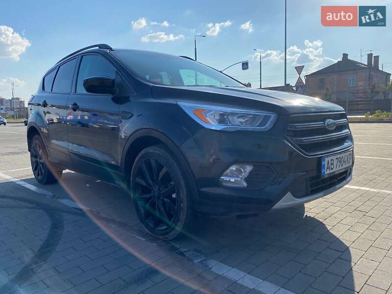 Внедорожник / Кроссовер Ford Escape 2019 в Виннице