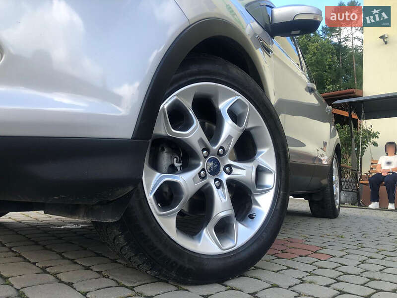 Внедорожник / Кроссовер Ford Escape 2014 в Трускавце