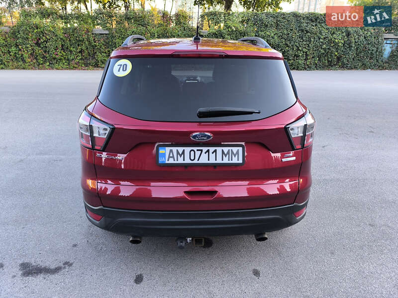 Внедорожник / Кроссовер Ford Escape 2016 в Днепре