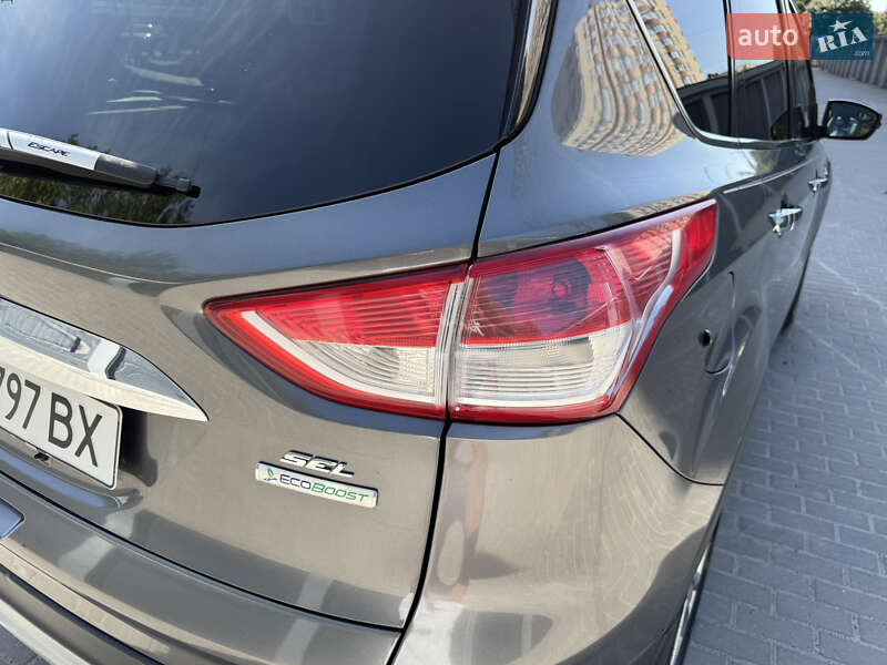 Внедорожник / Кроссовер Ford Escape 2013 в Тернополе