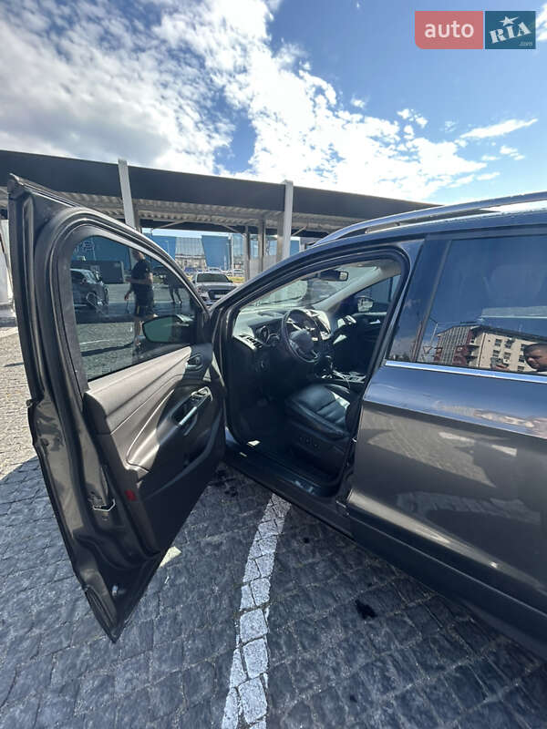 Позашляховик / Кросовер Ford Escape 2017 в Києві