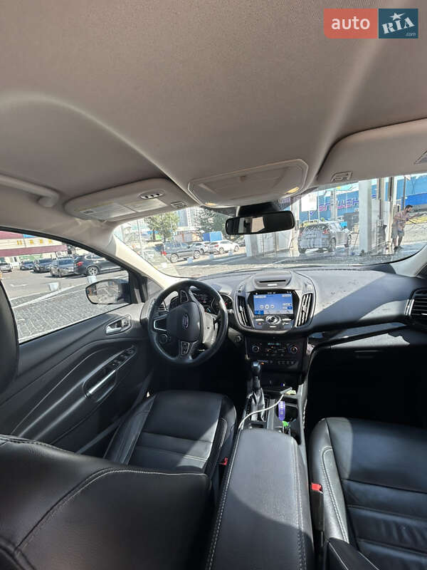 Позашляховик / Кросовер Ford Escape 2017 в Києві