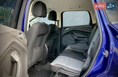 Внедорожник / Кроссовер Ford Escape 2012 в 