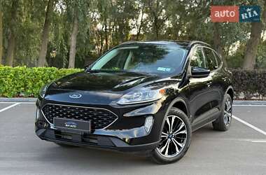 Внедорожник / Кроссовер Ford Escape 2022 в 