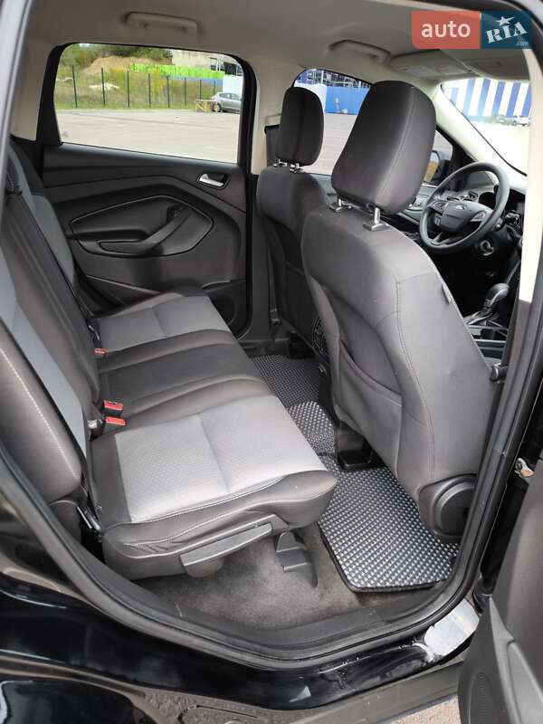 Внедорожник / Кроссовер Ford Escape 2018 в Ровно