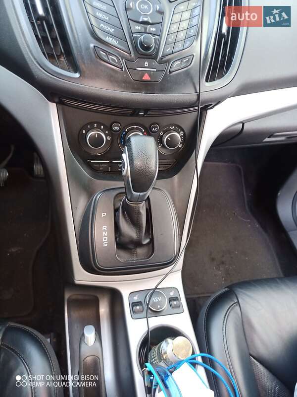 Внедорожник / Кроссовер Ford Escape 2015 в Киеве