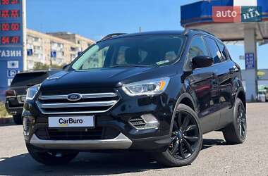 Позашляховик / Кросовер Ford Escape 2019 в 