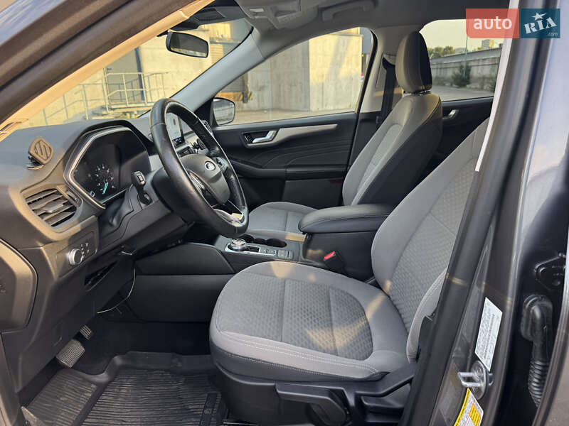 Внедорожник / Кроссовер Ford Escape 2021 в Киеве