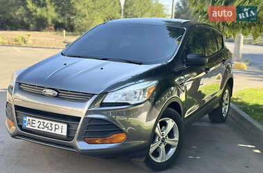 Внедорожник / Кроссовер Ford Escape 2015 в 