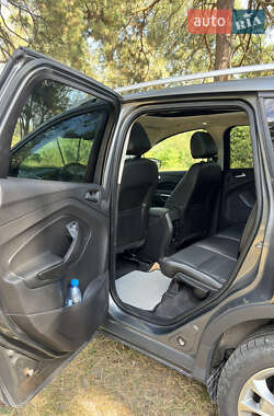 Внедорожник / Кроссовер Ford Escape 2014 в 