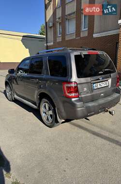 Внедорожник / Кроссовер Ford Escape 2011 в 