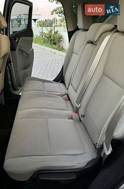 Внедорожник / Кроссовер Ford Escape 2016 в 
