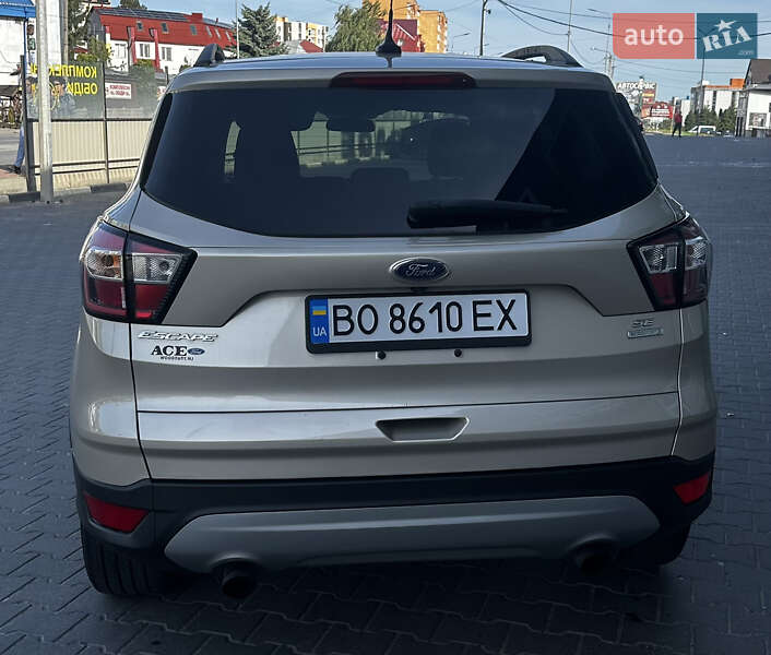 Внедорожник / Кроссовер Ford Escape 2018 в Тернополе