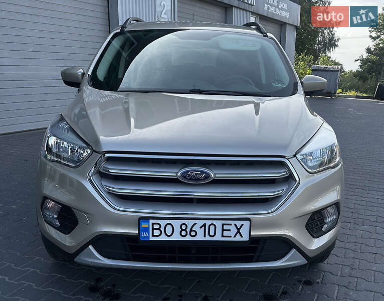 Внедорожник / Кроссовер Ford Escape 2018 в Тернополе