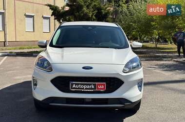 Позашляховик / Кросовер Ford Escape 2021 в 