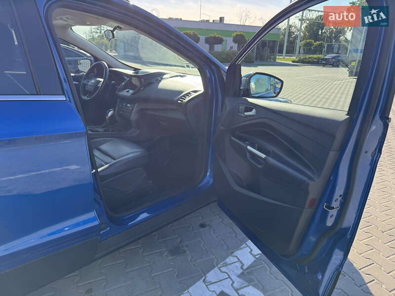 Внедорожник / Кроссовер Ford Escape 2019 в Киеве