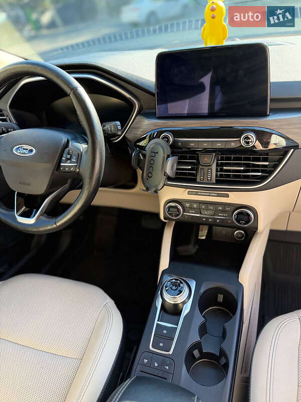 Внедорожник / Кроссовер Ford Escape 2019 в Запорожье фото 3 Внедорожник / Кроссовер Ford Escape 2019 в Запорожье