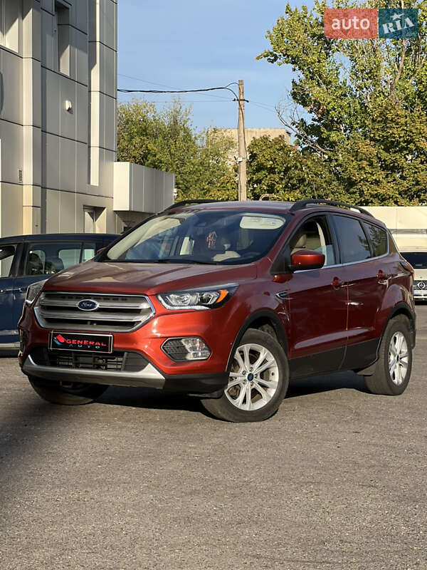 Внедорожник / Кроссовер Ford Escape 2018 в Одессе
