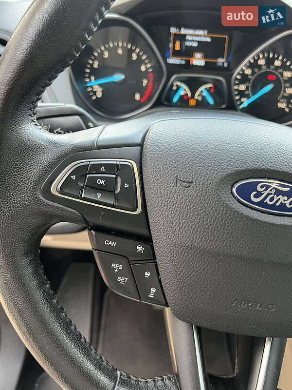 Внедорожник / Кроссовер Ford Escape 2018 в Одессе