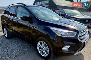 Позашляховик / Кросовер Ford Escape 2018 в 
