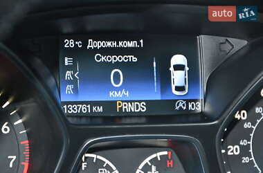 Внедорожник / Кроссовер Ford Escape 2018 в 