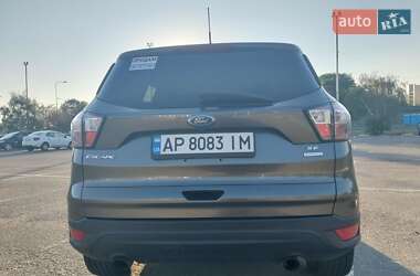 Внедорожник / Кроссовер Ford Escape 2018 в 
