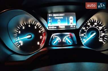 Внедорожник / Кроссовер Ford Escape 2018 в 