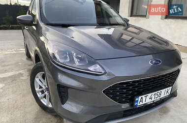 Внедорожник / Кроссовер Ford Escape 2022 в 