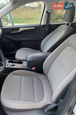 Внедорожник / Кроссовер Ford Escape 2022 в 