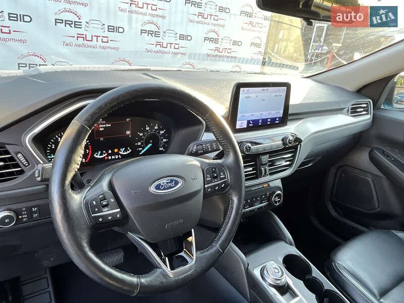 Позашляховик / Кросовер Ford Escape 2019 в Львові