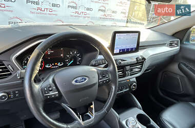 Внедорожник / Кроссовер Ford Escape 2019 в 