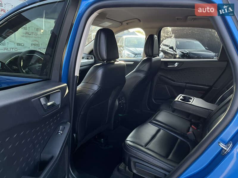 Позашляховик / Кросовер Ford Escape 2019 в Львові