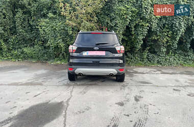 Внедорожник / Кроссовер Ford Escape 2016 в 