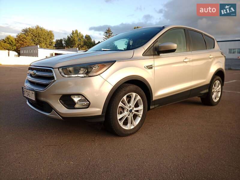 Внедорожник / Кроссовер Ford Escape 2016 в Ровно