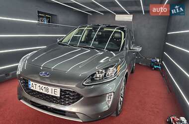 Позашляховик / Кросовер Ford Escape 2019 в Косові