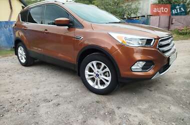 Позашляховик / Кросовер Ford Escape 2017 в Охтирці