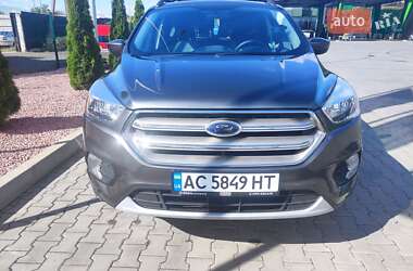 Позашляховик / Кросовер Ford Escape 2017 в Луцьку