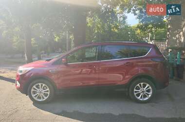 Внедорожник / Кроссовер Ford Escape 2016 в Запорожье