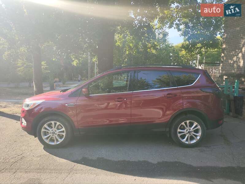 Внедорожник / Кроссовер Ford Escape 2016 в Запорожье фото 6 Внедорожник / Кроссовер Ford Escape 2016 в Запорожье