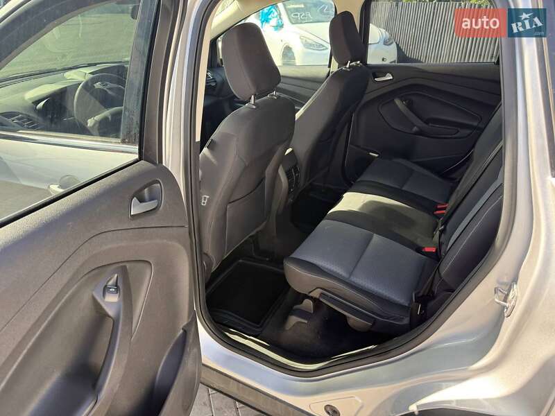Внедорожник / Кроссовер Ford Escape 2018 в Луцке