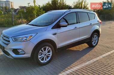 Внедорожник / Кроссовер Ford Escape 2019 в Дубно