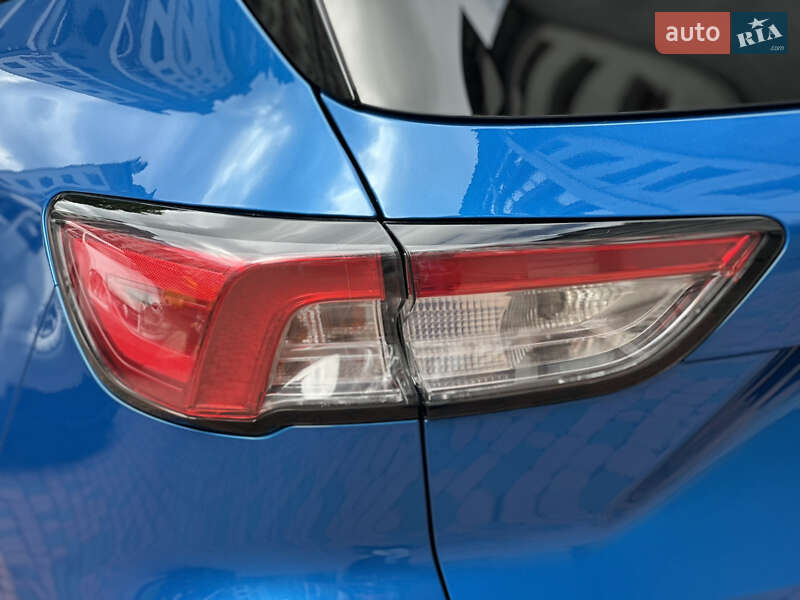 Внедорожник / Кроссовер Ford Escape 2020 в Ивано-Франковске