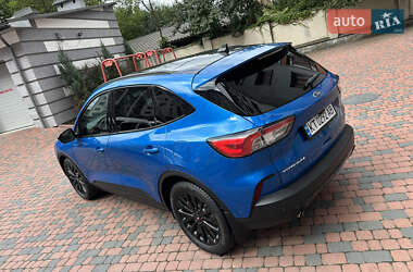 Внедорожник / Кроссовер Ford Escape 2020 в 