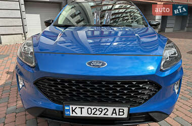 Внедорожник / Кроссовер Ford Escape 2020 в 