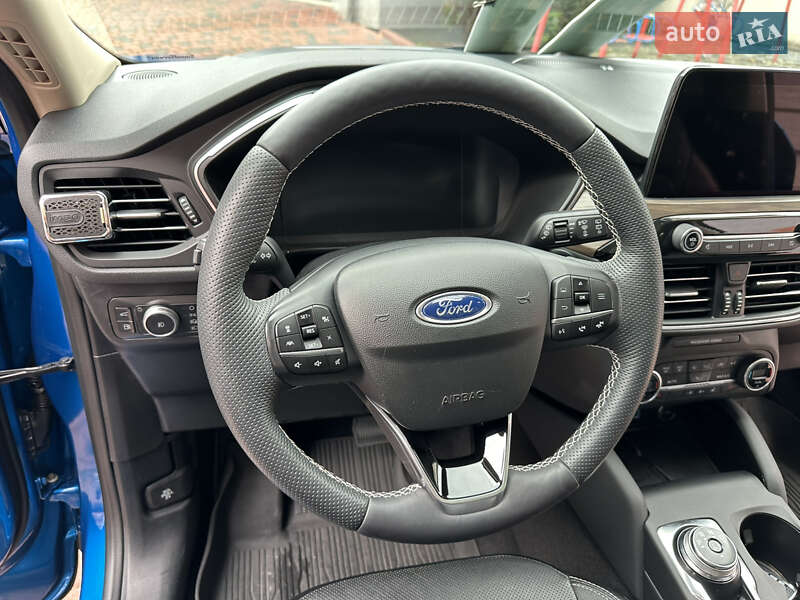 Внедорожник / Кроссовер Ford Escape 2020 в Ивано-Франковске