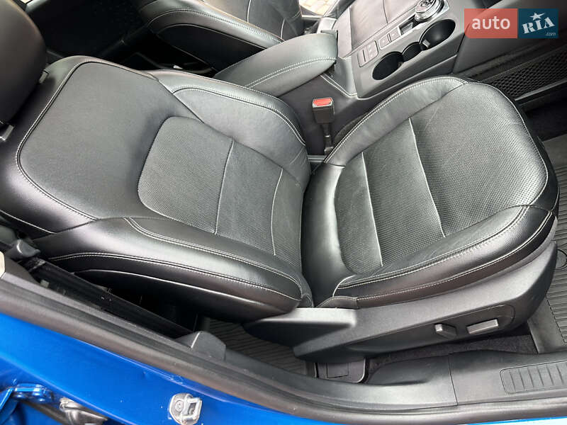 Внедорожник / Кроссовер Ford Escape 2020 в Ивано-Франковске