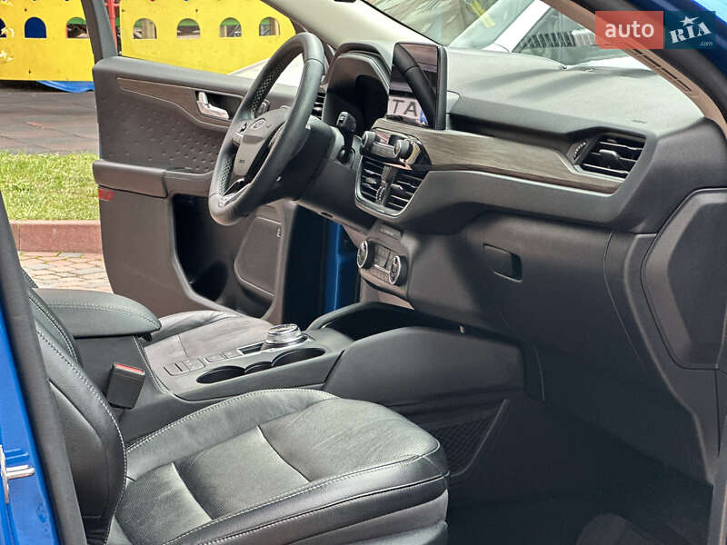 Внедорожник / Кроссовер Ford Escape 2020 в Ивано-Франковске