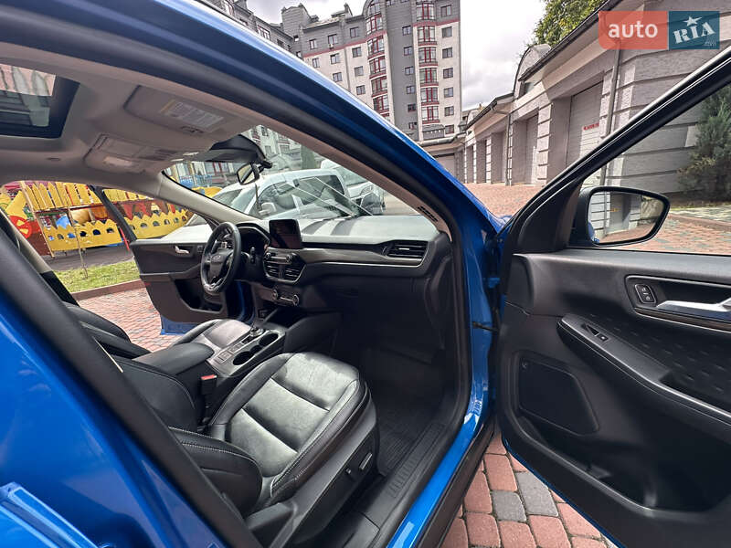 Внедорожник / Кроссовер Ford Escape 2020 в Ивано-Франковске